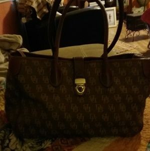 Large Dooney and Burke tote